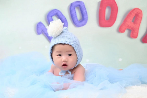 包头四个月宝宝会翻身 包头四个月宝宝会翻身